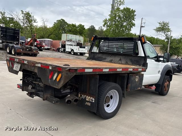 Image of Ford F-450 equipment image 4