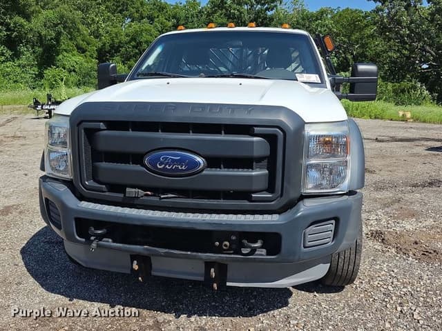 Image of Ford F-450 equipment image 1