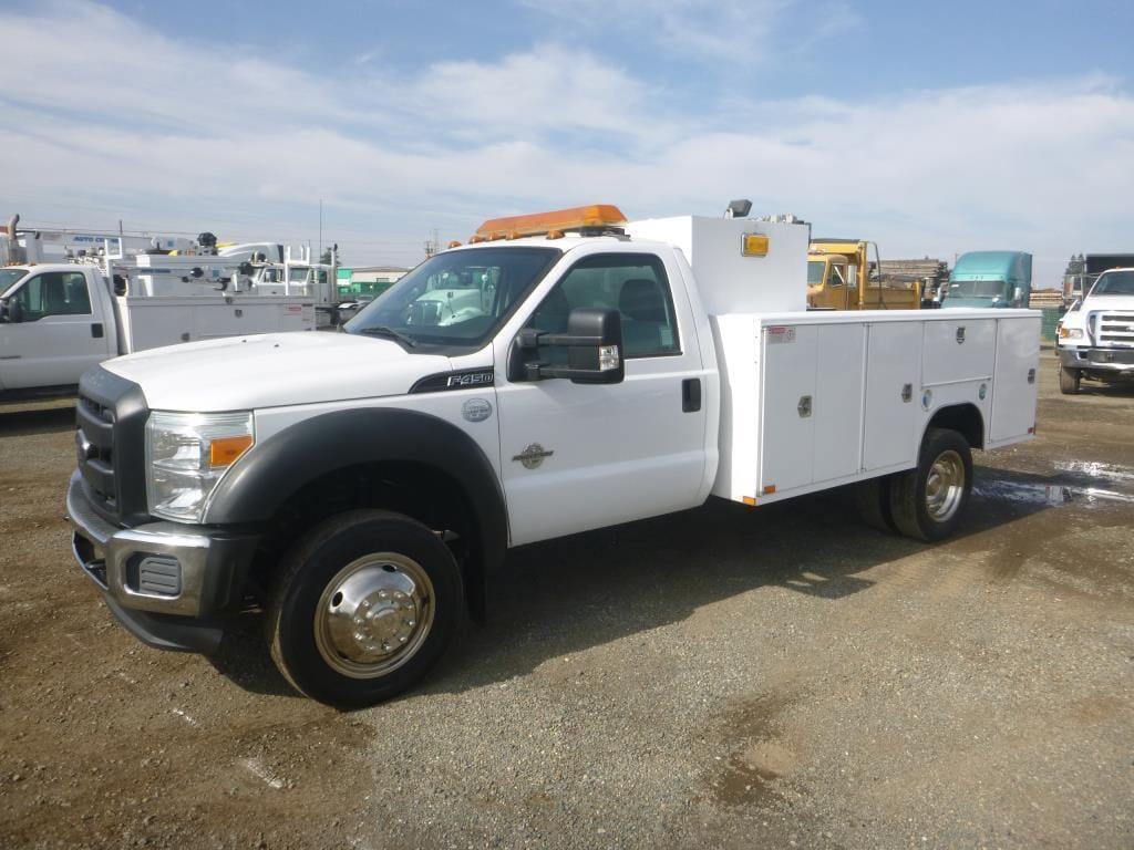 2014 Ford F-450 Equipment Image0