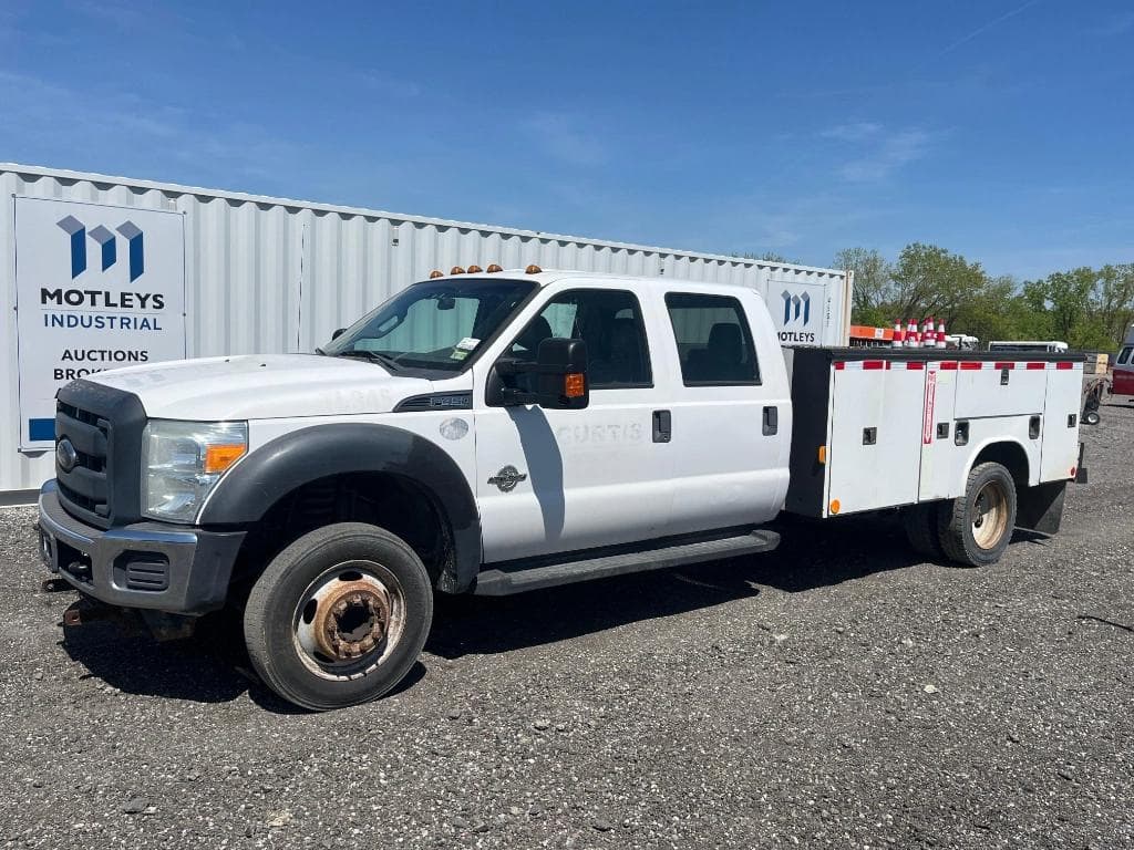 Image of Ford F-450 Primary image