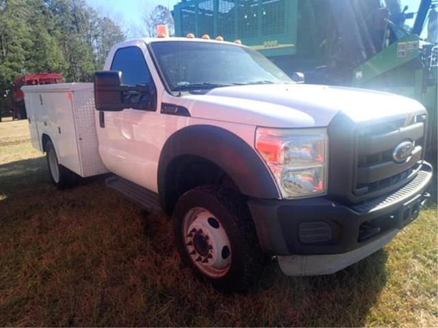 Image of Ford F-550 equipment image 2