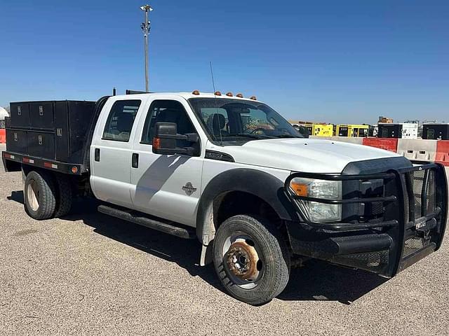 Image of Ford F-550 equipment image 1