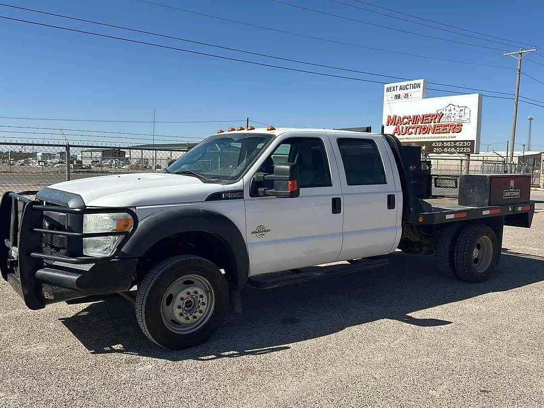 Image of Ford F-550 Primary image