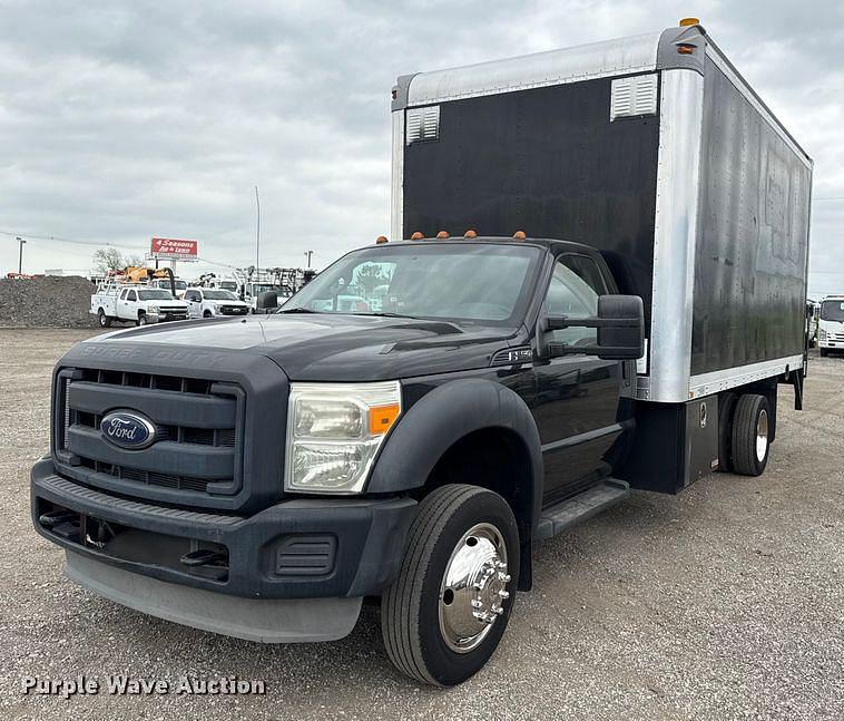 Image of Ford F-550 Primary image