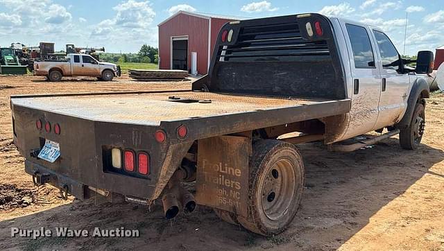 Image of Ford F-550 equipment image 4