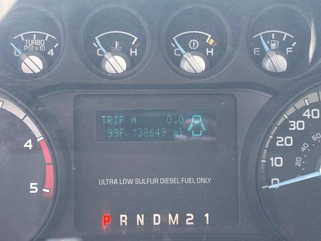 Image of Ford F-550 equipment image 4