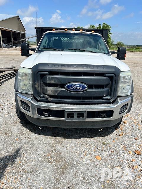 Image of Ford F-550 equipment image 3
