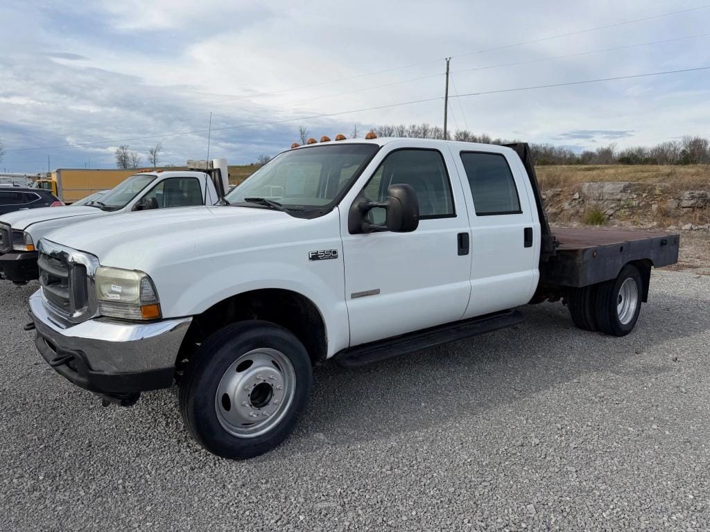 2014 Ford F-550 Equipment Image0