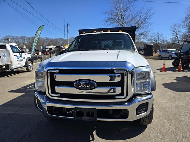 Image of Ford F-550 equipment image 1