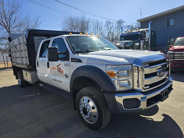 Image of Ford F-550 equipment image 2