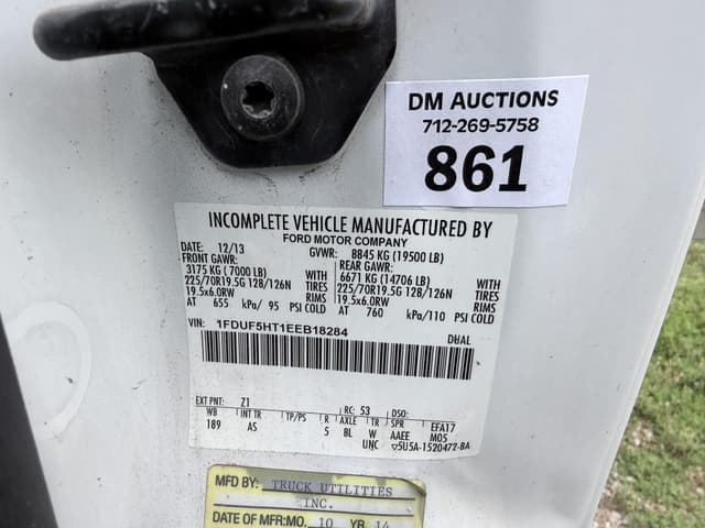 Image of Ford F-550 equipment image 3
