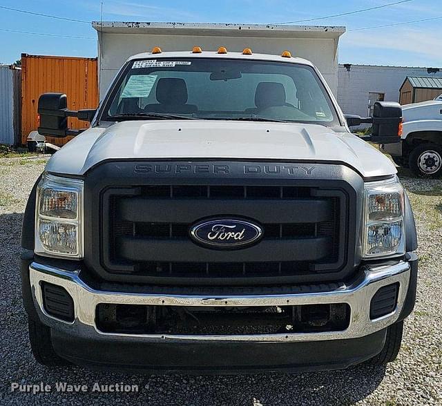 Image of Ford F-550 equipment image 1