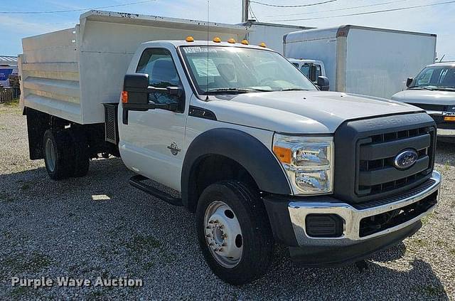 Image of Ford F-550 equipment image 2