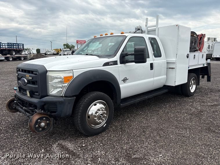 2014 Ford F-550 Equipment Image0