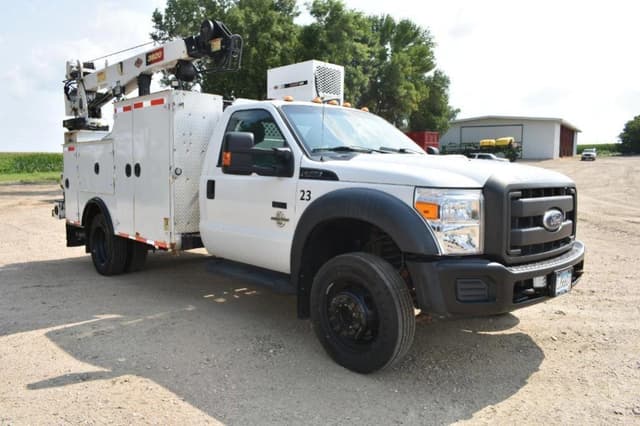 Image of Ford F-550 equipment image 1