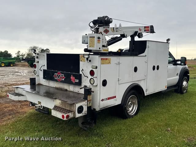 Image of Ford F-550 equipment image 4