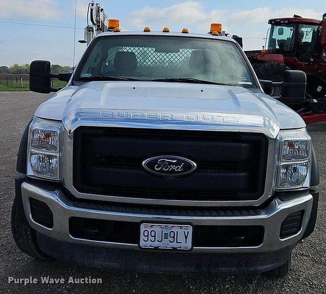 Image of Ford F-550 equipment image 1