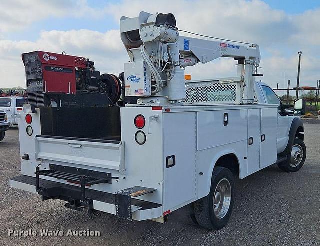 Image of Ford F-550 equipment image 4