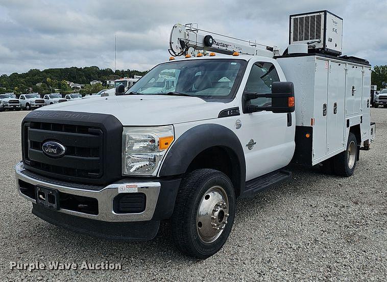 Image of Ford F-550 Primary image