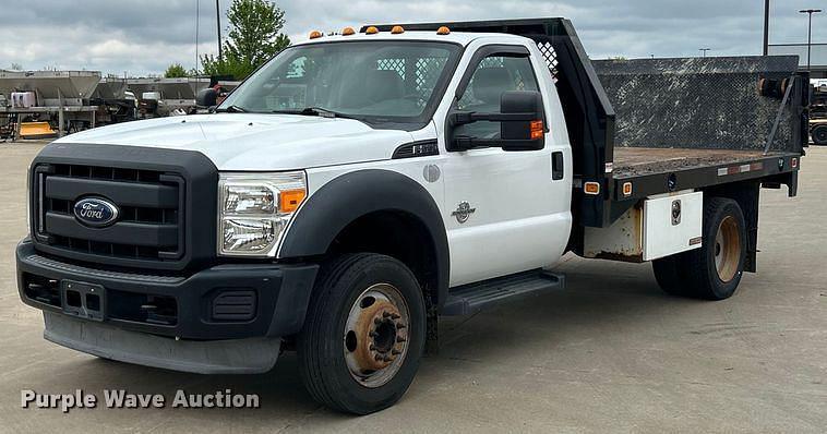 Image of Ford F-550 Primary image