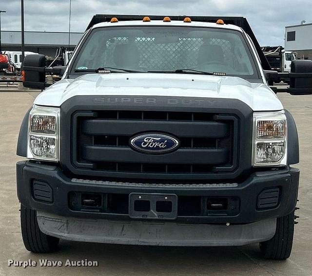 Image of Ford F-550 equipment image 1