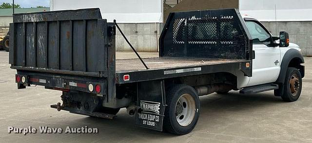 Image of Ford F-550 equipment image 4