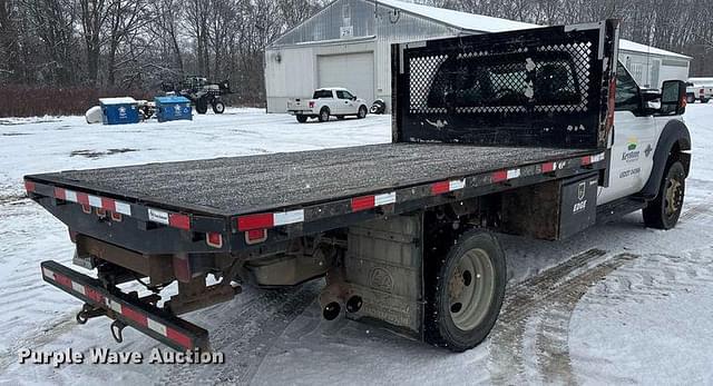 Image of Ford F-550 equipment image 4