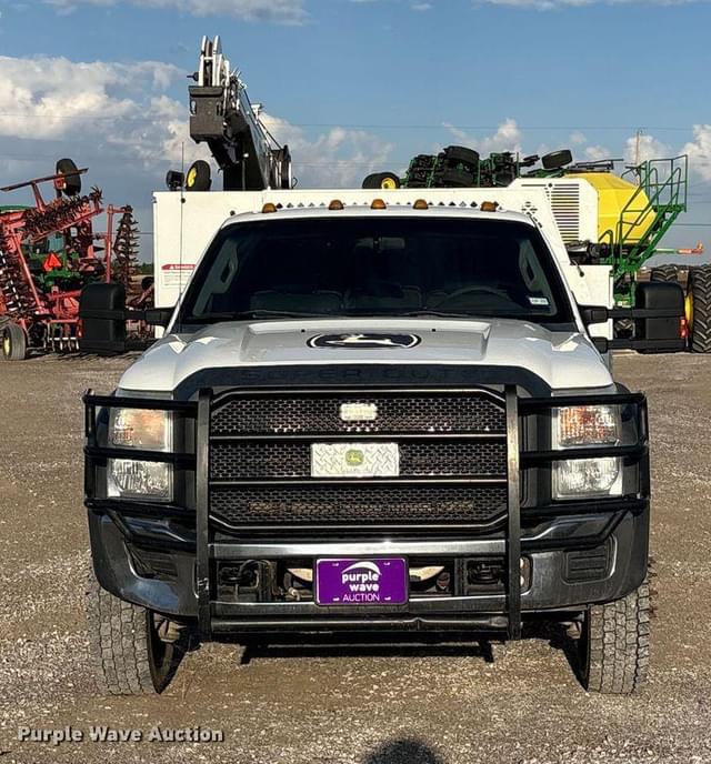 Image of Ford F-550 equipment image 1