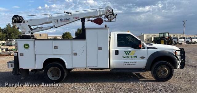 Image of Ford F-550 equipment image 3