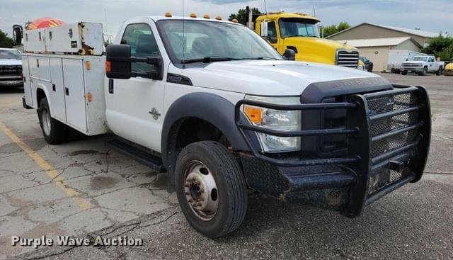 Image of Ford F-550 equipment image 2