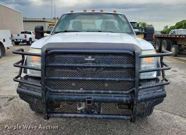 Image of Ford F-550 equipment image 1