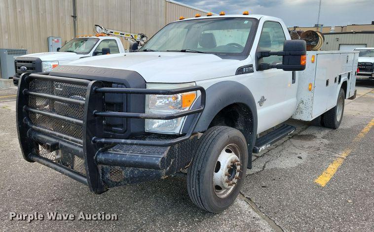 Image of Ford F-550 Primary image