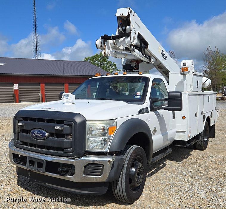 Image of Ford F-550 Primary image