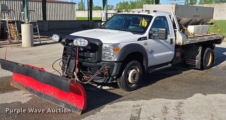 Image of Ford F-550 Primary image