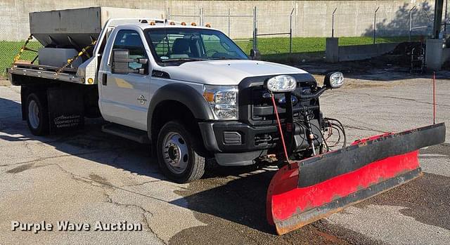 Image of Ford F-550 equipment image 2