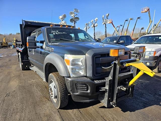 Image of Ford F-550 equipment image 2