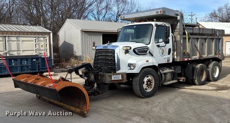 2014 Freightliner 108SD Equipment Image0