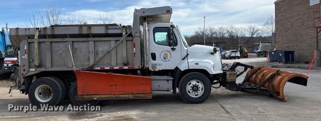 Image of Freightliner 108SD equipment image 3