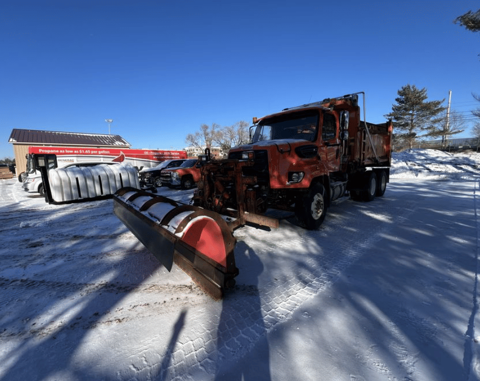 2014 Freightliner 108SD Equipment Image0