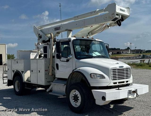 Image of Freightliner Business Class M2 equipment image 2