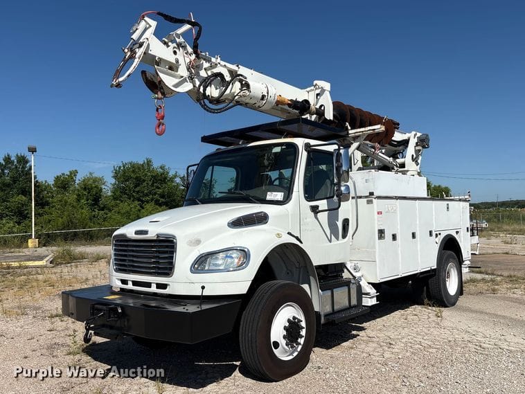 2014 Freightliner Business Class M2 Equipment Image0