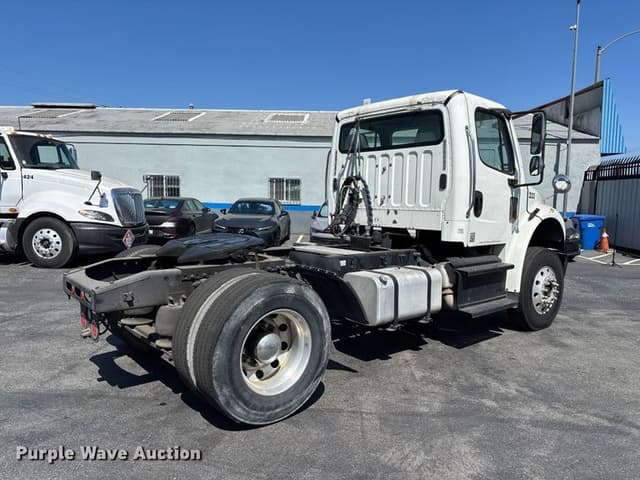 Image of Freightliner Business Class M2 equipment image 4