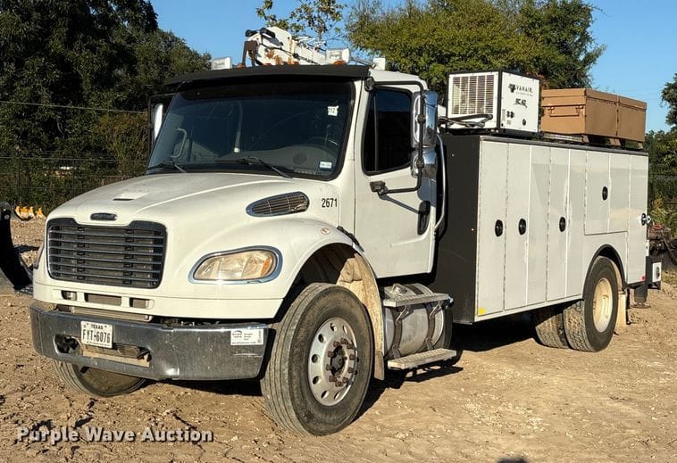 2014 Freightliner Business Class M2 Equipment Image0