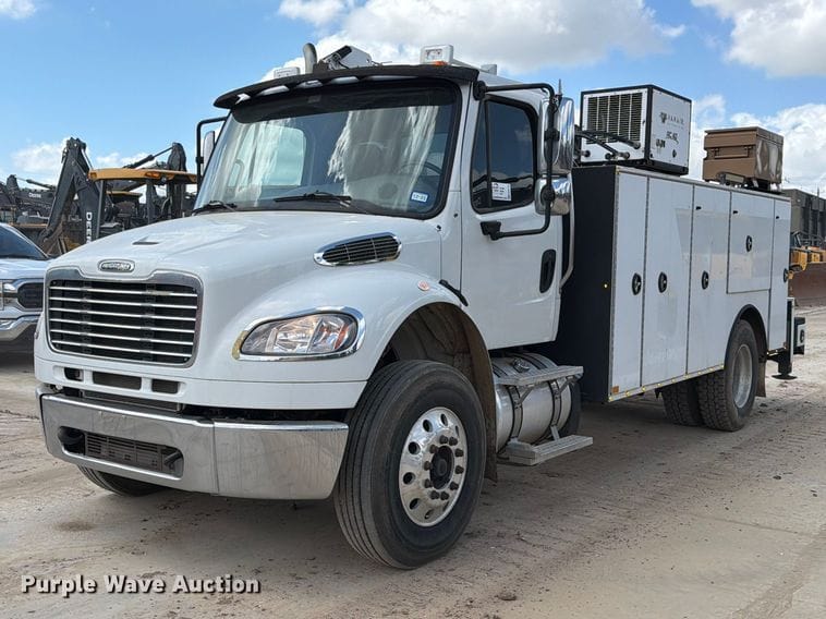 2014 Freightliner Business Class M2 Equipment Image0