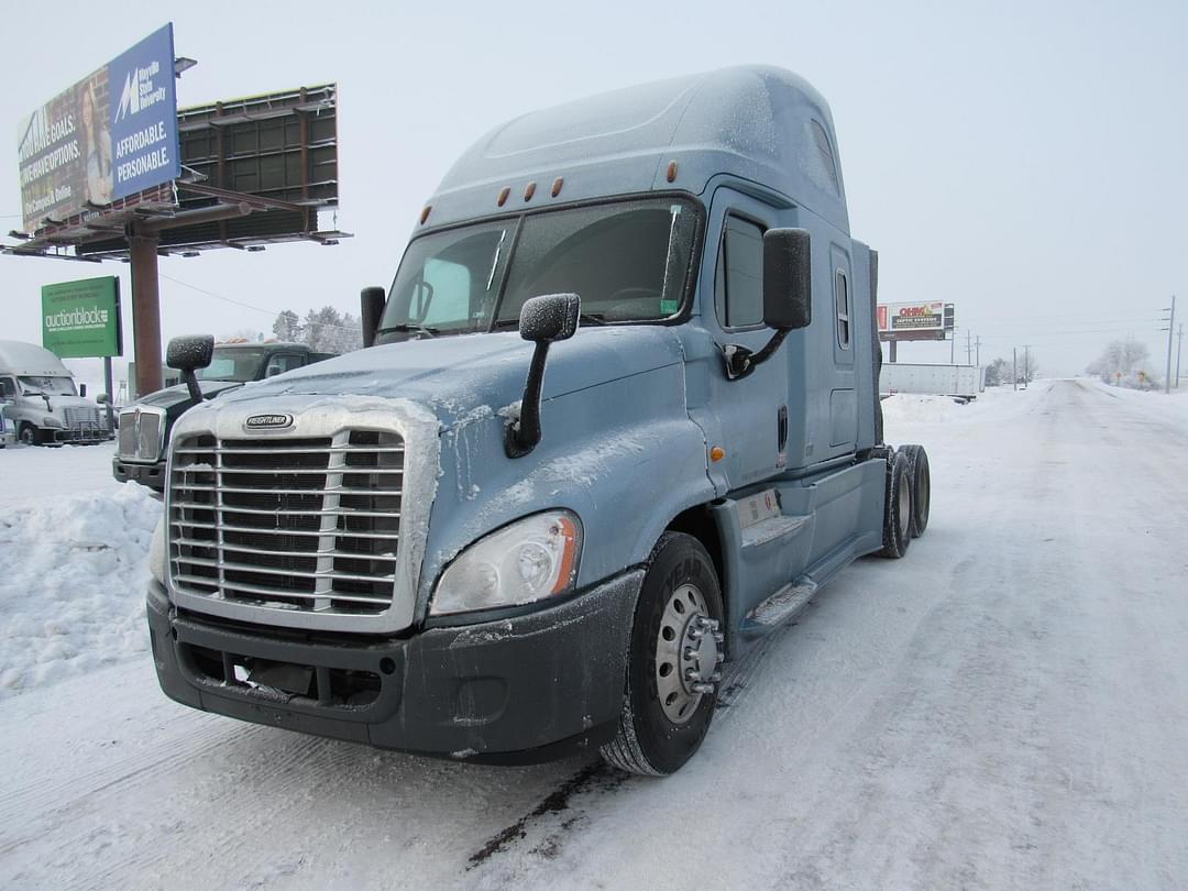 Image of Freightliner Cascadia 125 Primary image