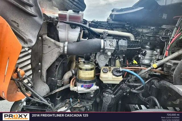 Image of Freightliner Cascadia 125 equipment image 2