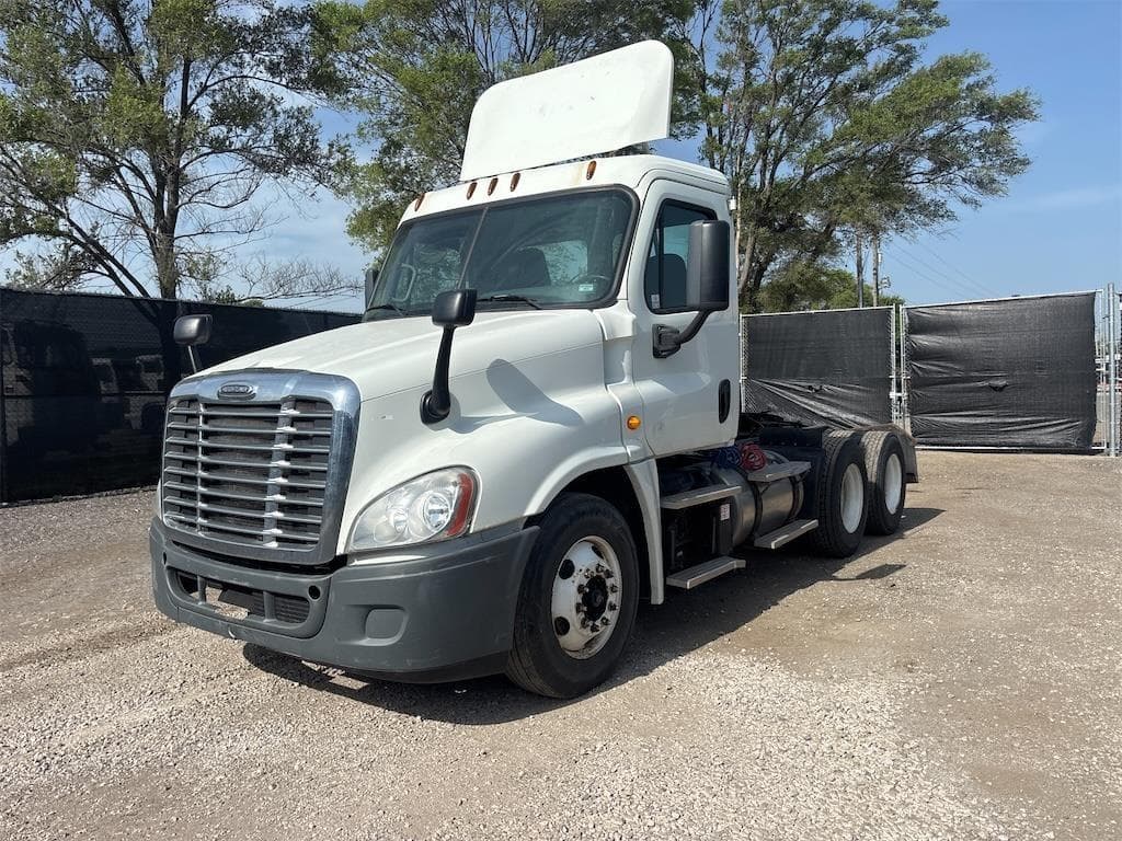 Image of Freightliner Cascadia 125 Primary image