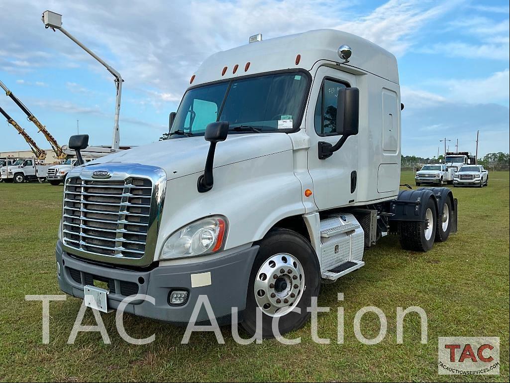 Image of Freightliner Cascadia 125 Primary image