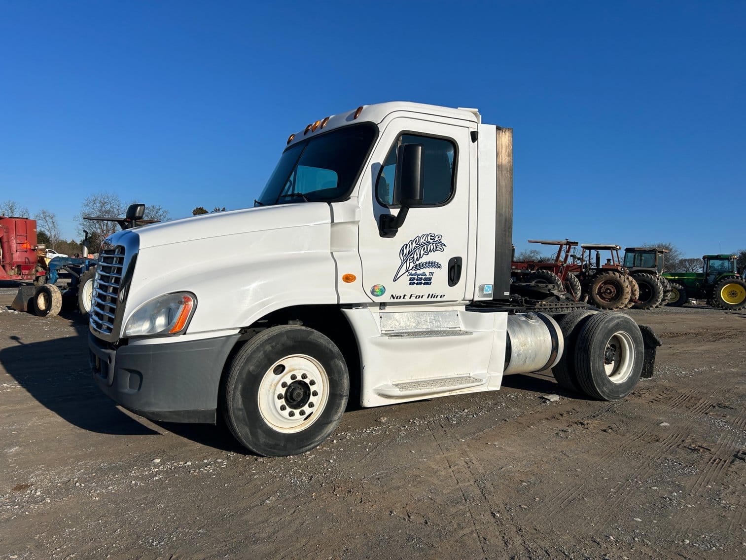 2014 Freightliner Cascadia 125 Equipment Image0