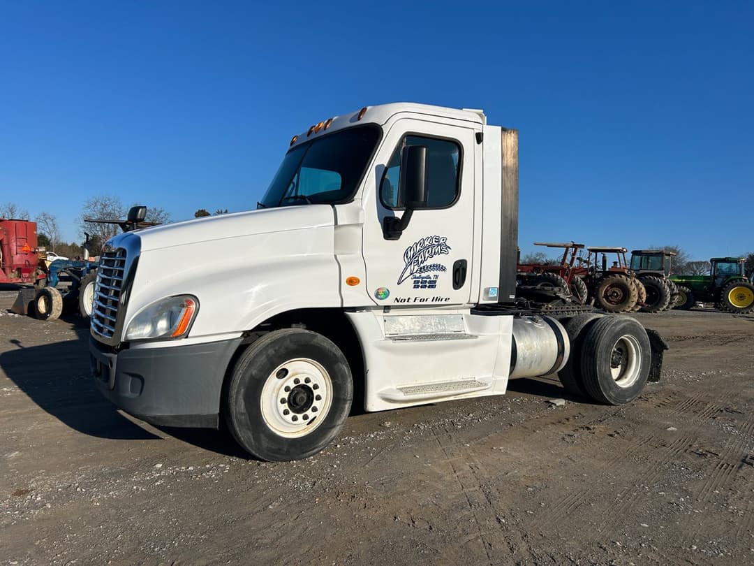 Image of Freightliner Cascadia 125 Primary image